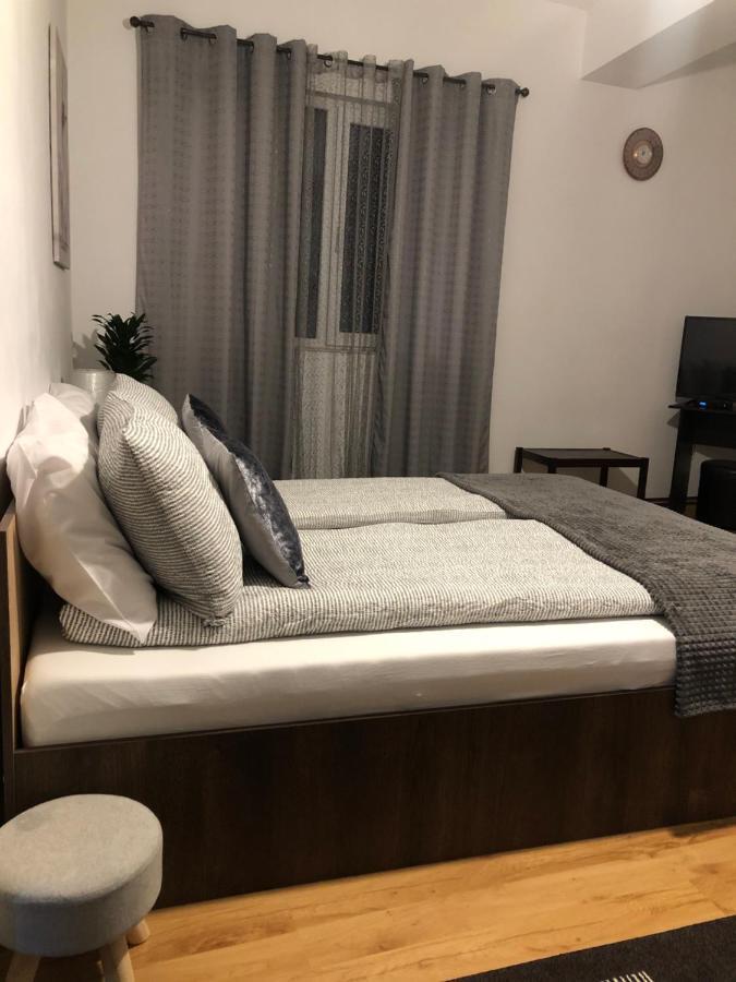 Apartament Basak 2 Appartement Deva Buitenkant foto