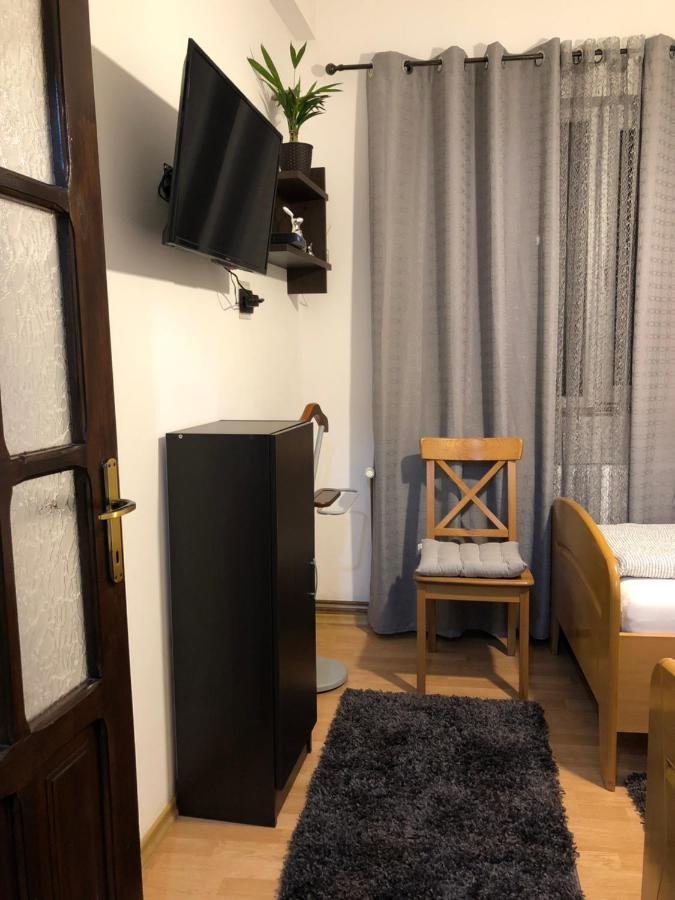 Apartament Basak 2 Appartement Deva Buitenkant foto