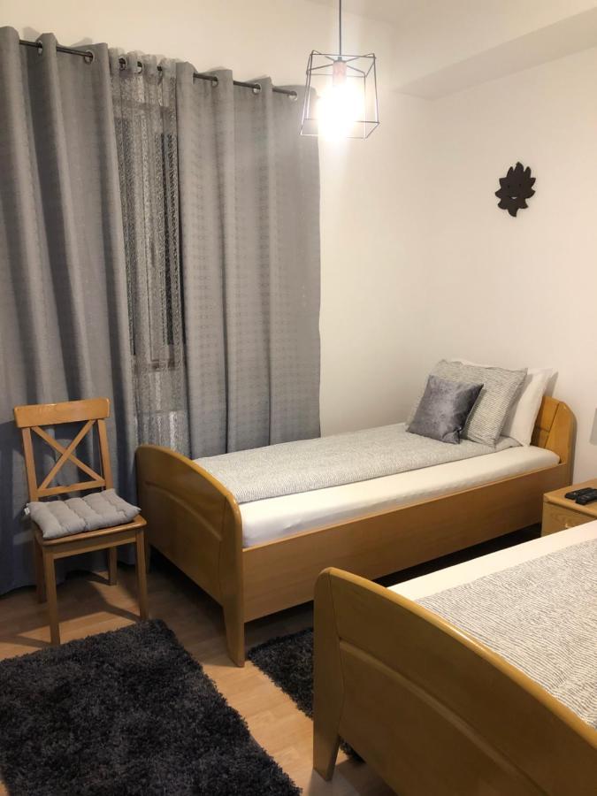 Apartament Basak 2 Appartement Deva Buitenkant foto