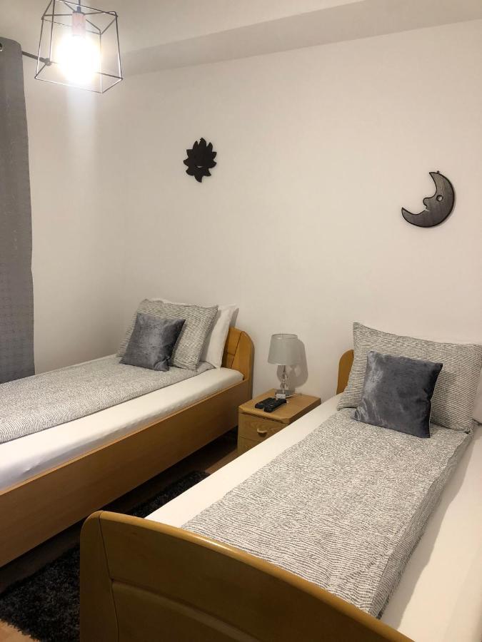 Apartament Basak 2 Appartement Deva Buitenkant foto